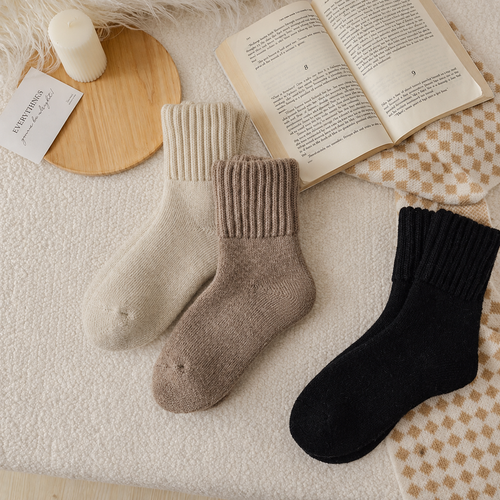 Fall Thick Wool Socks – Extra Warm & Cozy